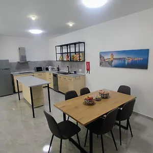 https://deggies-apartments-brand-new-apartment.qawrahotelsmalta.org