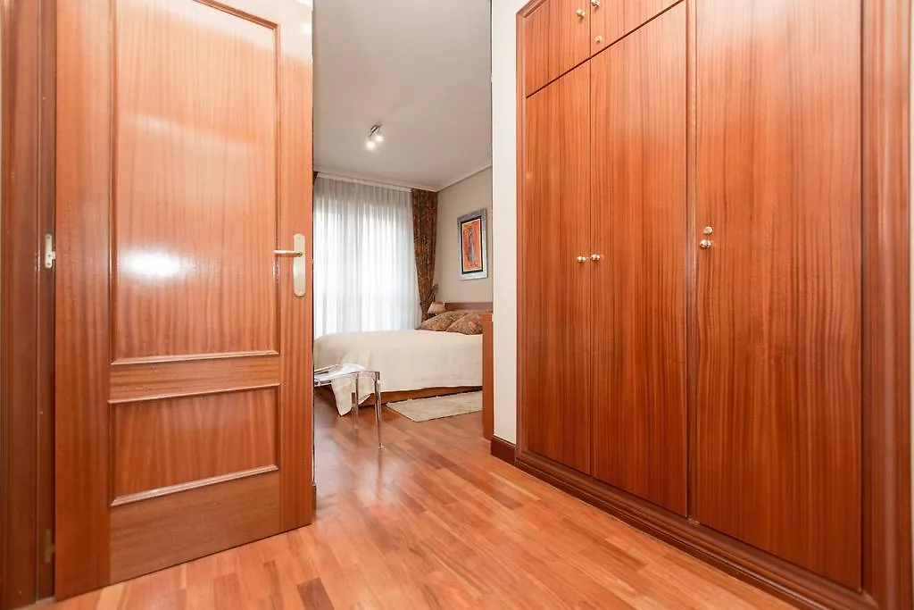 Apartamento céntrico con vistas a la Ría! garage, ideal 2-4 Bilbau Espanha
