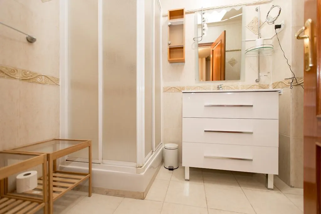 Apartamento céntrico con vistas a la Ría! garage, ideal 2-4 Bilbau 0*,